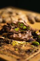 Pistachio Milk & Dark Roasted Chocolate